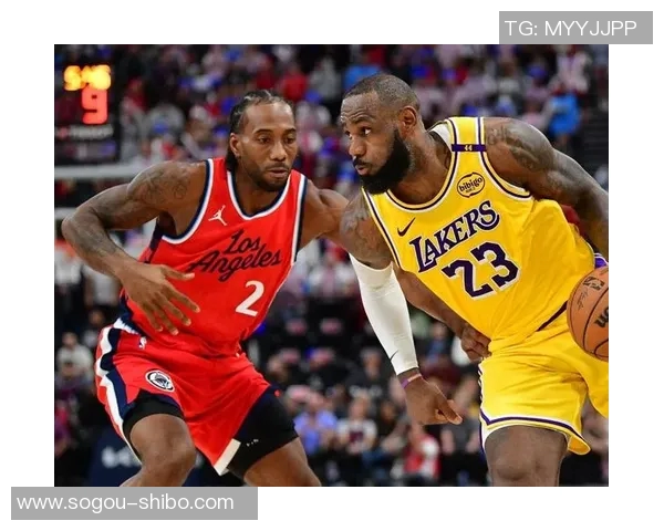 快船队的挑战与内讧:顺风球下的脆弱与争执分析 快船队的挑战与内讧:顺风球下的脆弱与争执分析